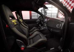 Exterieur_abarth-695-750-anniversario-les-photos-et-les-infos_16
                                                        width=