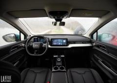 Interieur_aiways-u5-essai_4
                                                        width=