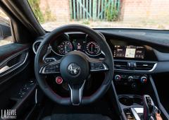 Interieur_alfa-romeo-giulia-gta-essai-aux-1000-miglia_2
                                                        width=