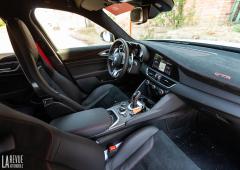 Interieur_alfa-romeo-giulia-gta-essai-aux-1000-miglia_4
                                                        width=