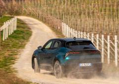 Exterieur_alfa-romeo-junior-ibrida-q4-micro-hybride-et-micro-4x4_3