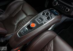 Interieur_alpine-a110-legend-essai_2