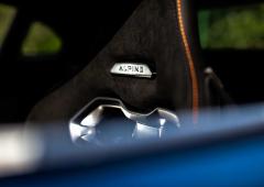 Interieur_alpine-a110-trackside_0
                                                        width=