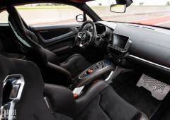 Interieur_alpine-a110s-essai-circuit-lfg_1
                                                        width=