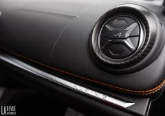 Interieur_alpine-a110s-essai-circuit-lfg_11
                                                        width=