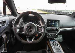 Interieur_alpine-a110s-essai-circuit-lfg_2
                                                        width=