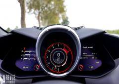 Interieur_aston-martin-dbs-superleggera-volante-essai_7
                                                        width=