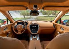 Interieur_aston-martin-dbx-un-suv-dans-la-gamme-aston_2