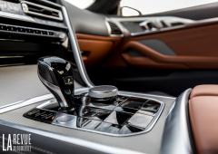 Interieur_aston-martin-v8-vantage-2018-vs-bmw-m850i-xdrive_3