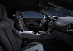 Interieur_aston-martin-vantage-f1-edition-le-safety-car-de-route_1