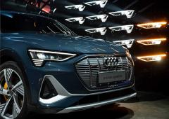 Exterieur_audi-e-tron-sportback-digital-matrix-led-des-video-projecteurs-dans-les-phares_4
                                                        width=