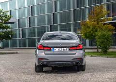 Exterieur_bmw-545e-xdrive-la-serie-5-hybride-avec-un-6-cylindres-c-est-elle_5
                                                        width=