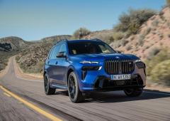 Exterieur_bmw-x7-m60i-my-2023_2
                                                        width=