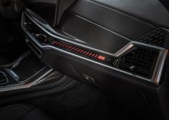 Interieur_bmw-x7-m60i-my-2023_6