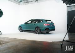 Exterieur_bmw-i5-touring-nos-photos-en-studio_3