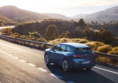 Exterieur_bmw-ix3-50-xdrive-la-revolution-electrique-de-bm-passe-par-le-style-et-le-800v_8