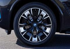 Exterieur_bmw-ix3-millesime-2022-le-lifting-du-suv-electrique-bmw_8
                                                        width=