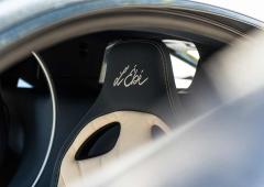 Interieur_bugatti-chiron-l-ebe-edition-speciale-en-hommage-a-la-fille-d-ettore_5