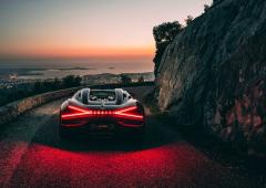 Exterieur_la-bugatti-w16-mistral-fait-face-au-mistral_16
