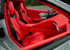 Interieur_corvette-z06-la-chevrolet-construite-pour-affronter-les-supercars-europeennes_1