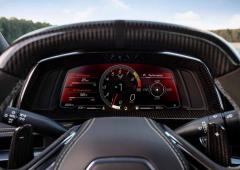 Interieur_corvette-z06-la-chevrolet-construite-pour-affronter-les-supercars-europeennes_3
                                                        width=