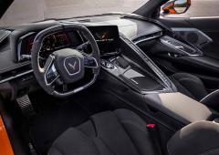 Interieur_corvette-z06-la-chevrolet-construite-pour-affronter-les-supercars-europeennes_4