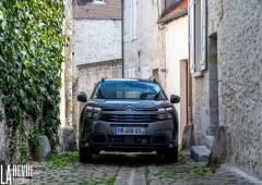 Exterieur_citroen-c5-aircross-hybrid-essai_19
                                                        width=