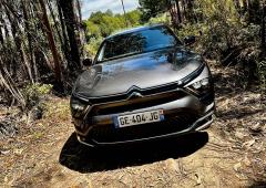 Exterieur_essai-citroen-c5-x-puretech-180-eat8-le-road-trip-des-templiers_15