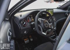 Interieur_Mercedes-amg-gla
                                                        width=