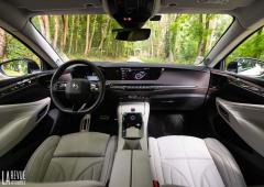 Interieur_ds-4-cross-e-tense-225-essai_1
                                                        width=