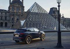 Exterieur_ds-7-crossback-louvre-le-musee-voyage-avec-vous_1