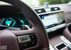 Interieur_ds-9-e-tense-225-essai_14