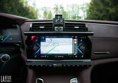 Interieur_ds-9-e-tense-225-essai_7