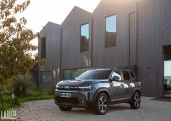 Exterieur_dacia-duster-iii-les-photos-et-les-infos-du-nouveau-suv_8