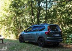 Exterieur_dacia-jogger-extreme-hybrid-140-un-pack-sleep-pour-l-aventure_12
                                                        width=