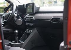 Interieur_dacia-jogger-extreme-7-places-1-3-tce-110ch-essai_18
                                                        width=