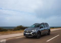 Exterieur_dacia-jogger-hybride-essai_0
                                                        width=