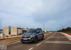 Exterieur_dacia-jogger-hybride-essai_4