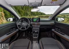 Interieur_dacia-sandero-stepway-eco-g-essai_5