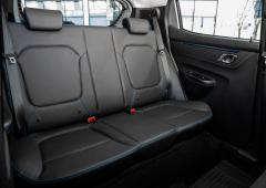 Interieur_dacia-spring-essai_4
                                                        width=