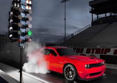 La dodge challenger hellcat face a la viper srt 