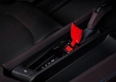 Interieur_dodge-charger-daytona-srt-concept-la-muscle-car-electrique_5
                                                        width=