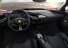 Interieur_ferrari-sf90-stradale-hybrid_0