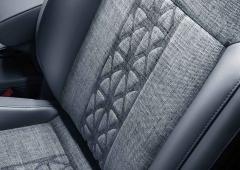 Interieur_fiat-500-kartell-la-nouvelle-500-en-mode-electrique-et-chic_1