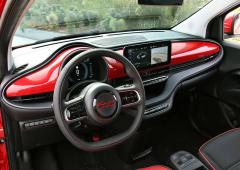 Interieur_fiat-500c-red_0
                                                        width=