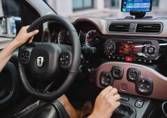 Interieur_fiat-panda-hybrid-trussardi_2