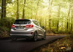 Exterieur_ford-fiesta-155-mhev-essai-de-la-micro-hybrid-millesime-2021_1