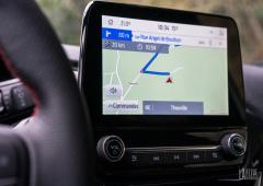 Interieur_ford-fiesta-155-mhev-essai-de-la-micro-hybrid-millesime-2021_1