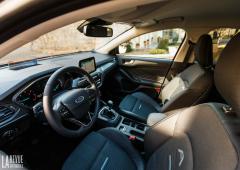 Interieur_ford-focus-active_1