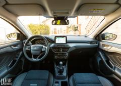 Interieur_ford-focus-active_5